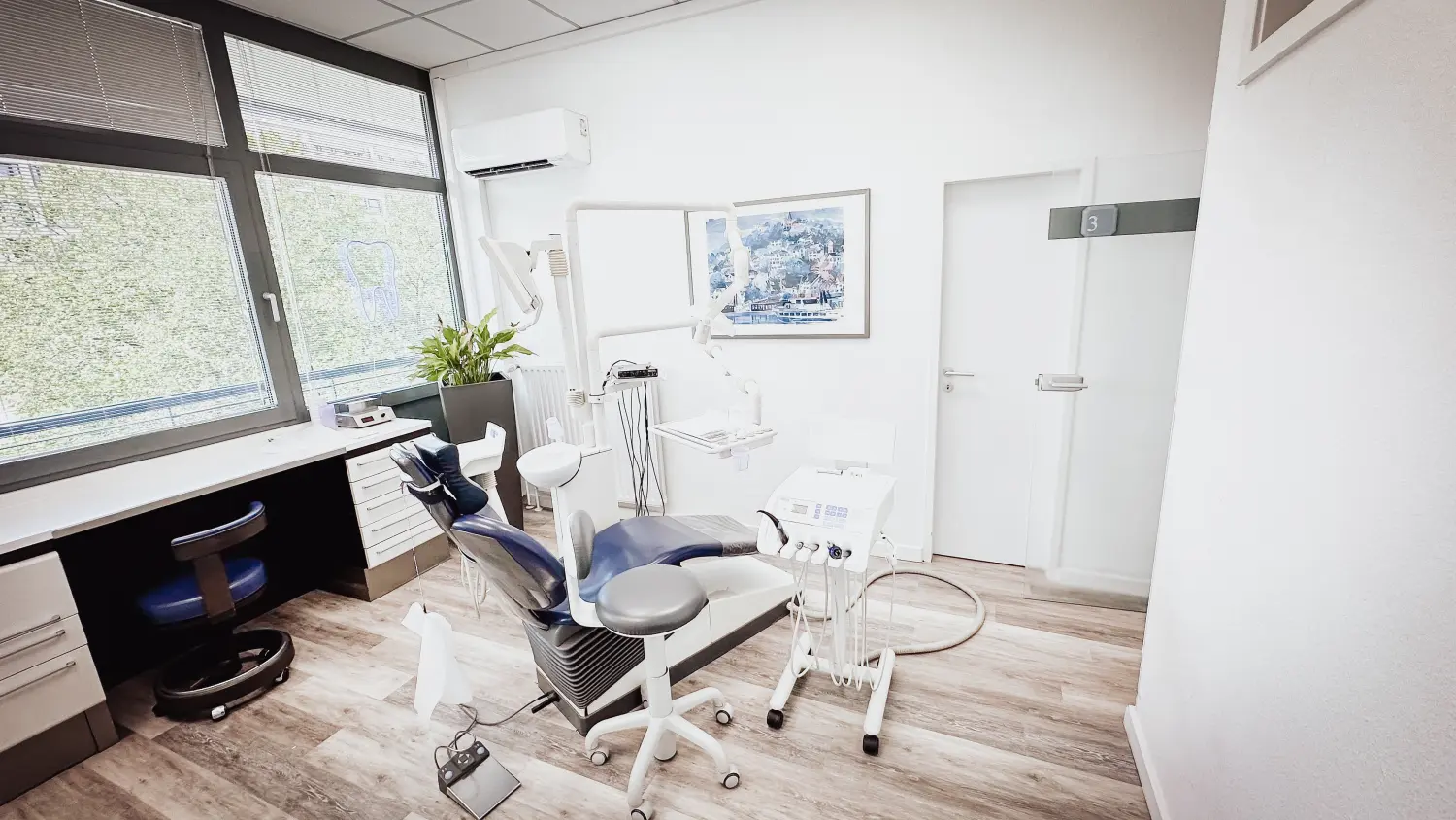 Zahnarztpraxis - Steilshoop-Raum